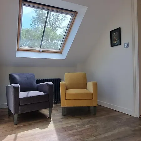 Luxe Et Tranquillite Au Vert: Maison 6 Chambres, Piscine, Proche Du Mans, Ideale Familles Et Groupes Landhaus *