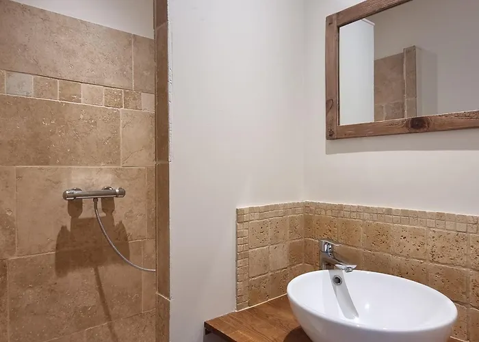 Casa vacanze Parigné-l'évêque, 7 Pièces, 15 Personnes - Fr-1-410-361 *